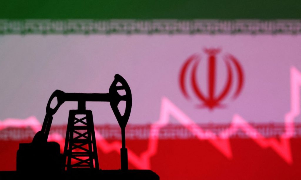 Guerra contra o Irã faz petróleo dos EUA saltar 12%
